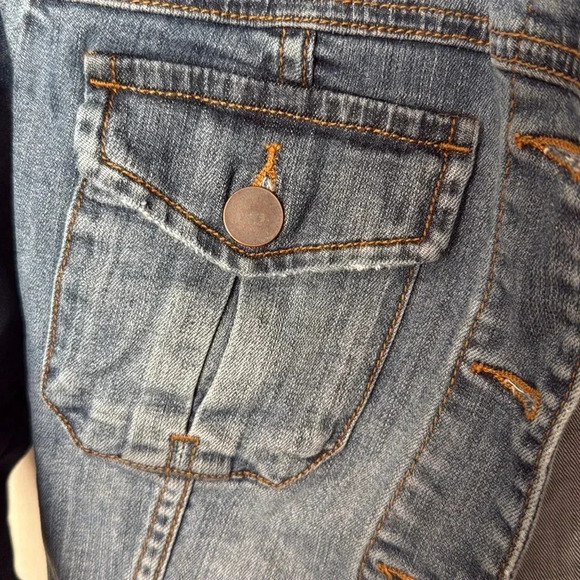 Kut from the Kloth Jean Jacket Amelia Women’s Size Small Blue Short Denim Active - Picture 12 of 12